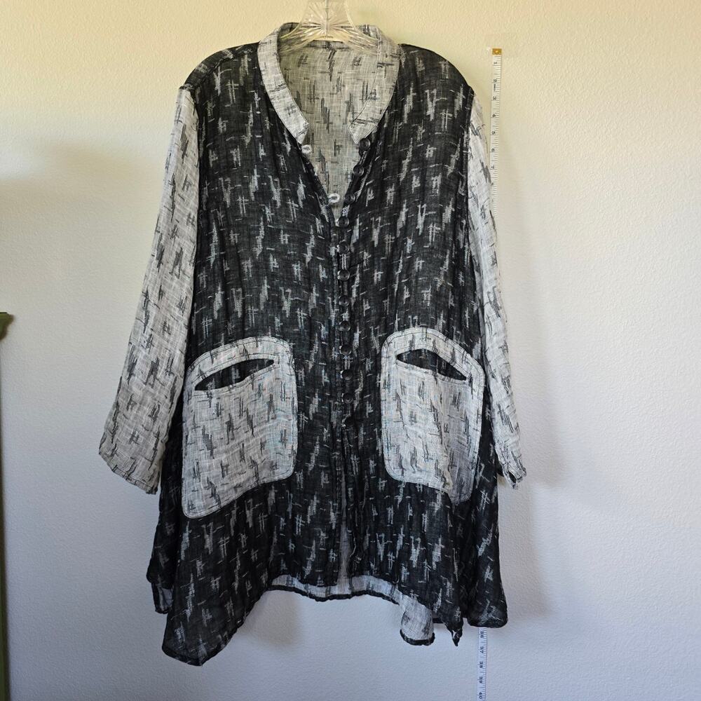 Cheyenne 100% Linen Women's Top XL Black and White Sachiko